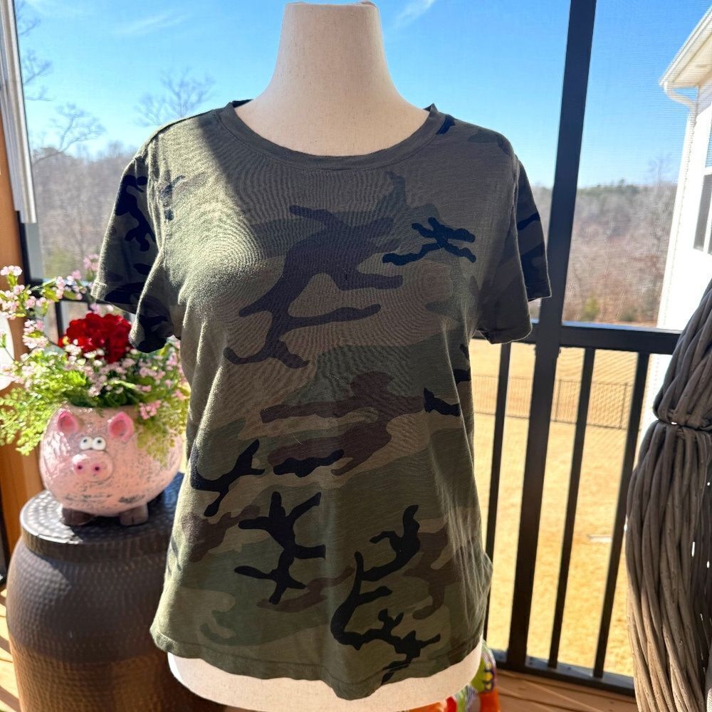 Sanctuary Camouflage Shirt Size XLG